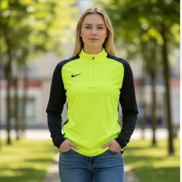 NWT $95 Nike Women's Strike Storm-FIT Drill Top Black/Neon Green FZ3987-702 M - Picture 2 of 8